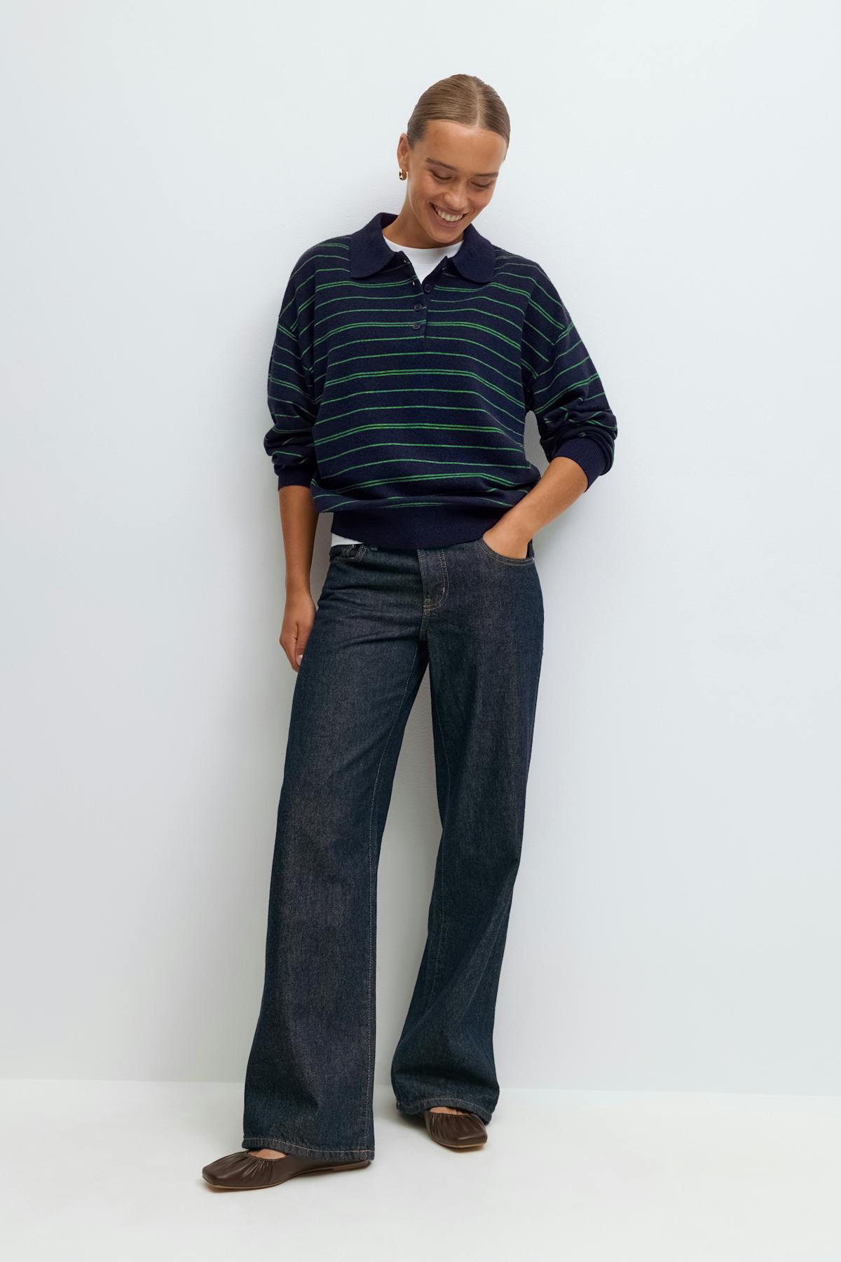 Striped collar knitted sweater