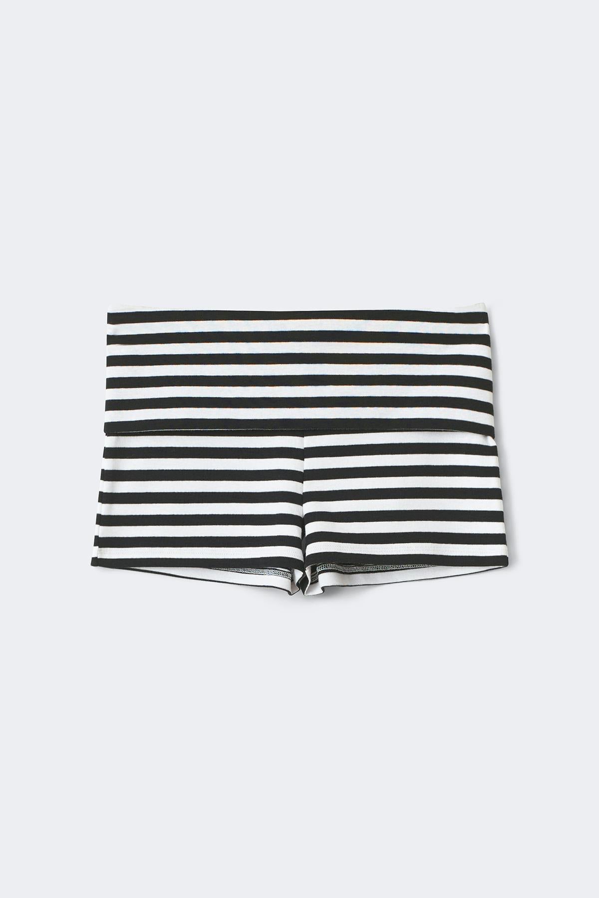 Folded hotpants