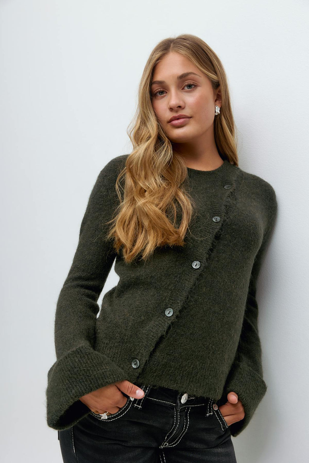 Y knitted sweater