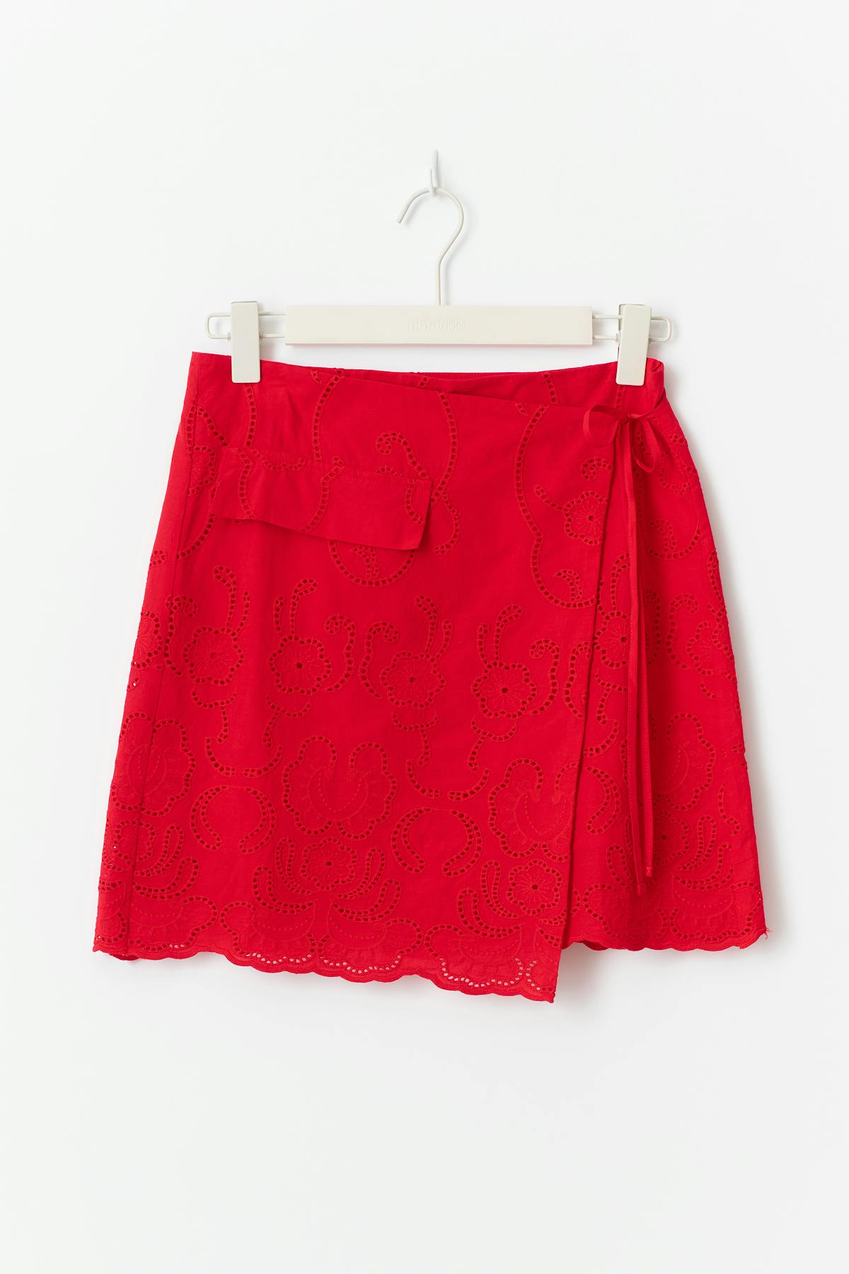 Broderie anglaise mini skirt