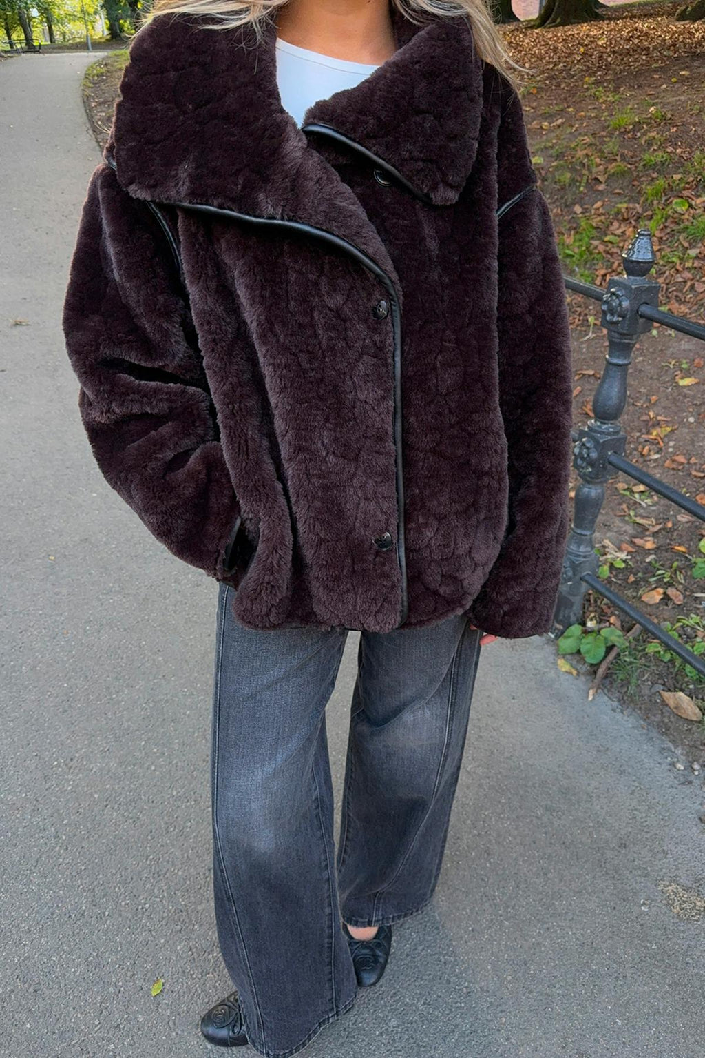 Faux fur bonded short jacket