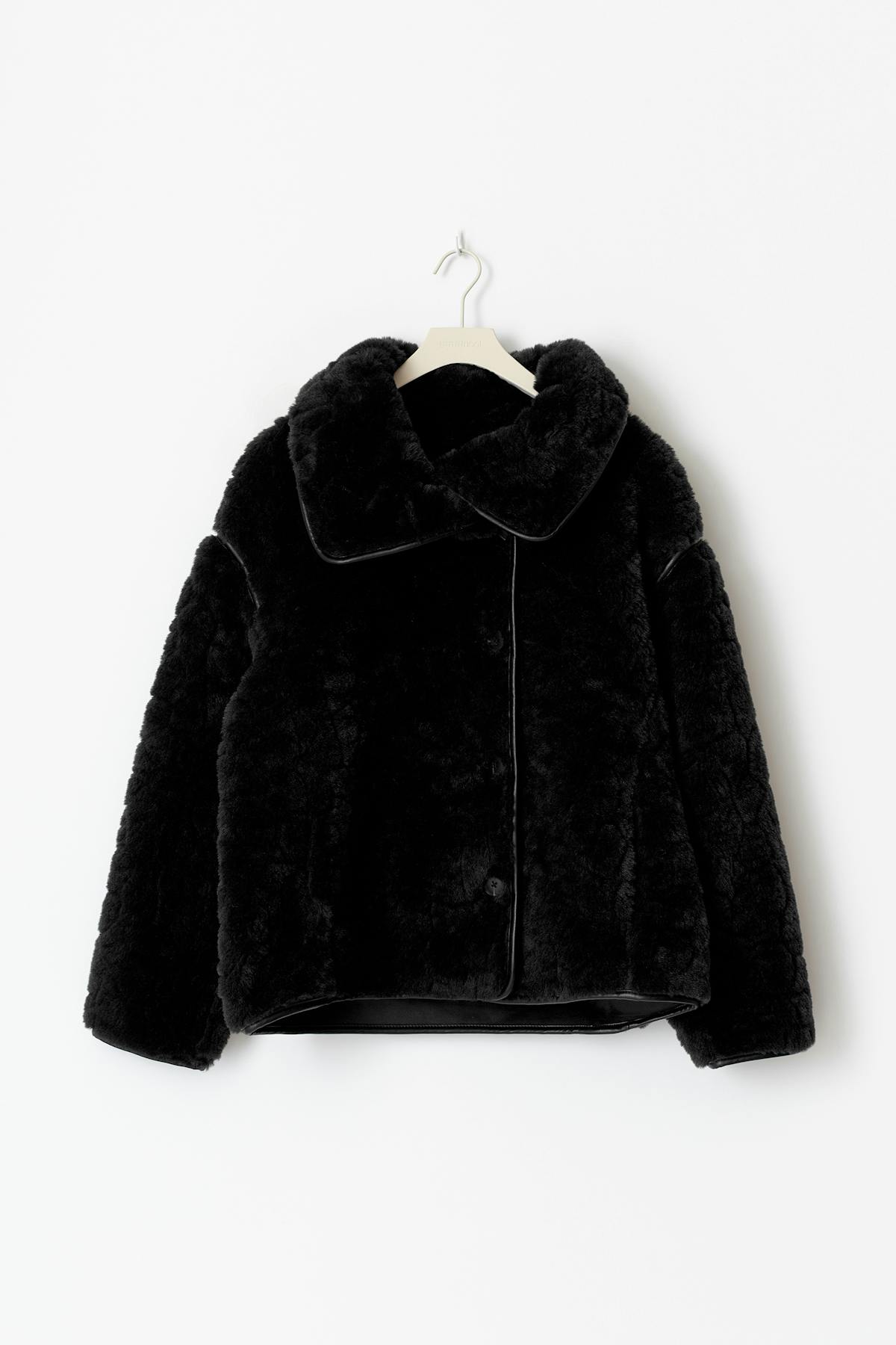 Faux fur bonded short jacket