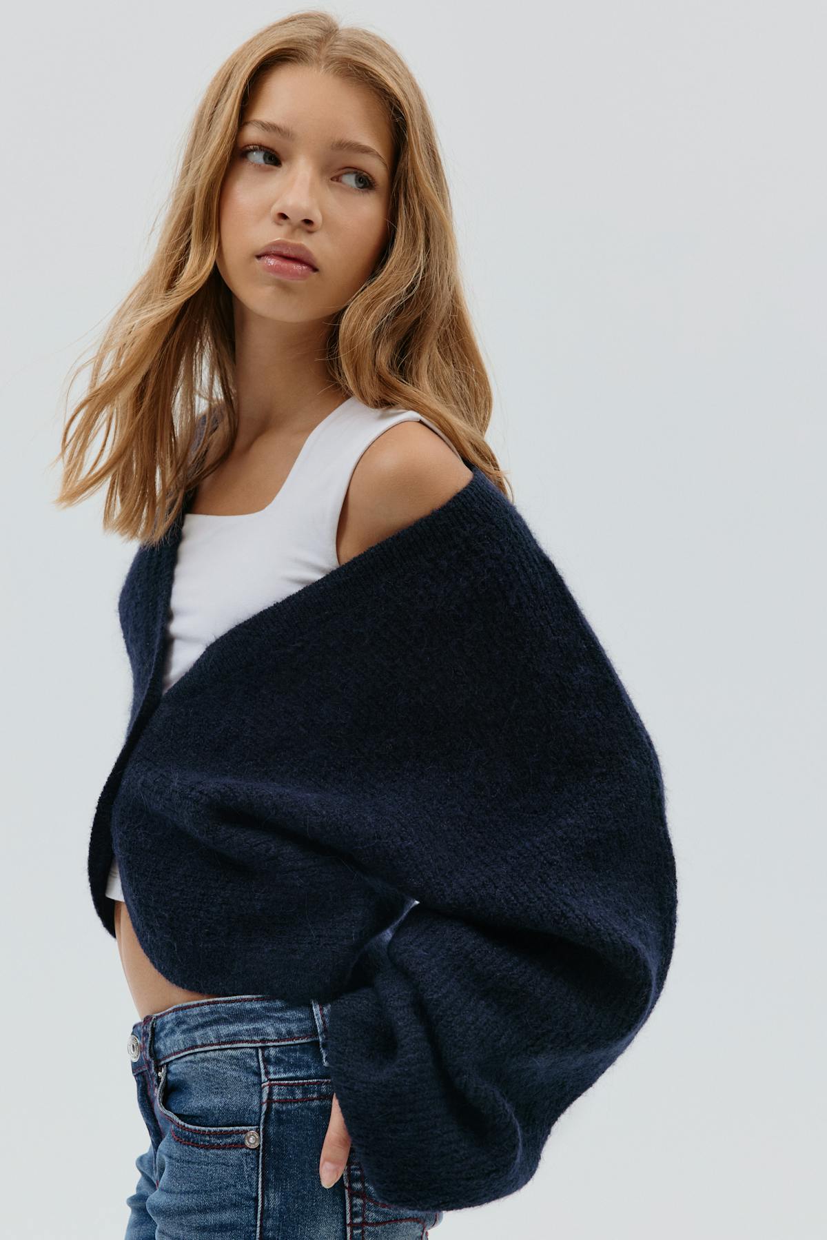 Y knitted bolero