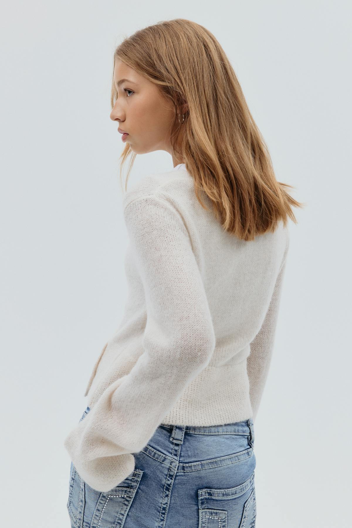 Y v-neck knitted sweater