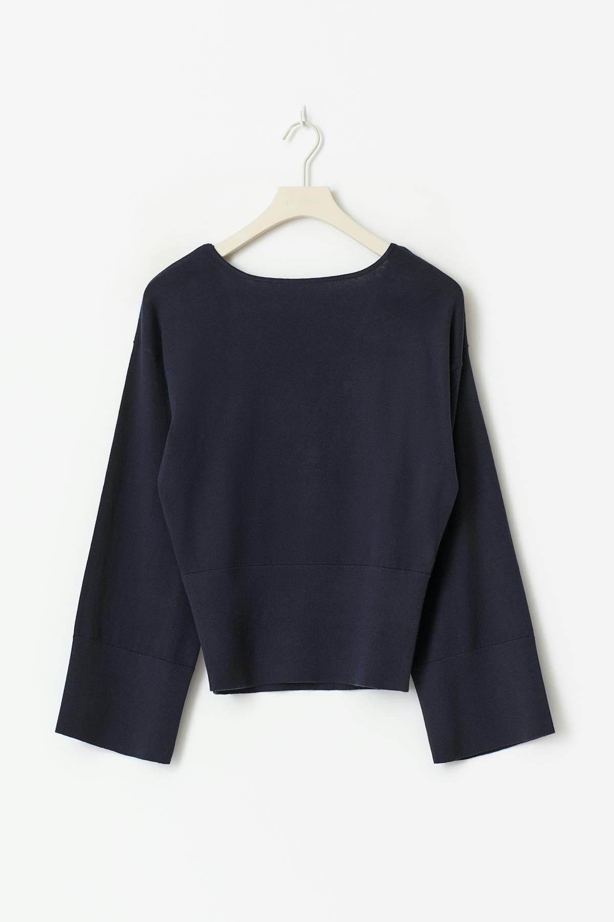 14+ knitted sweater