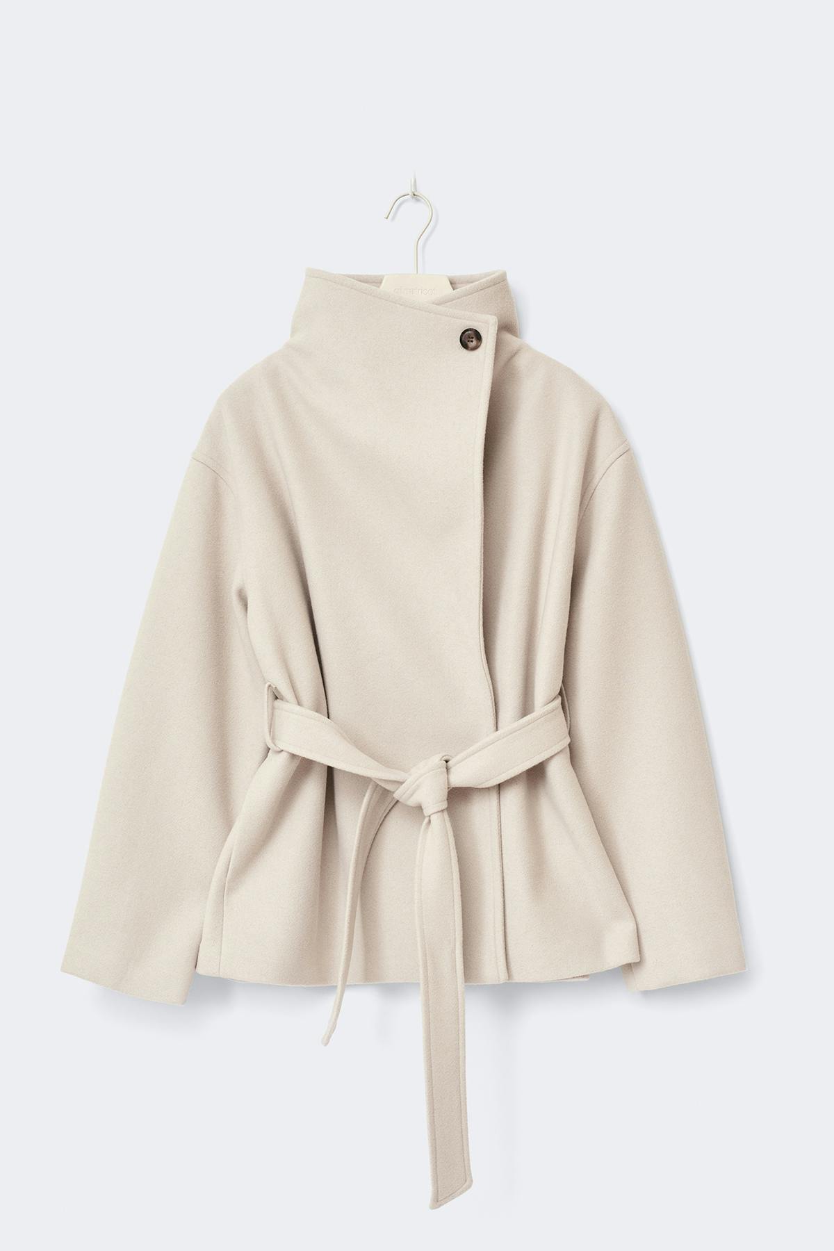 High neck short jacket