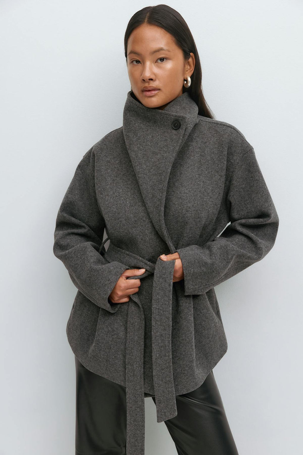High neck short jacket