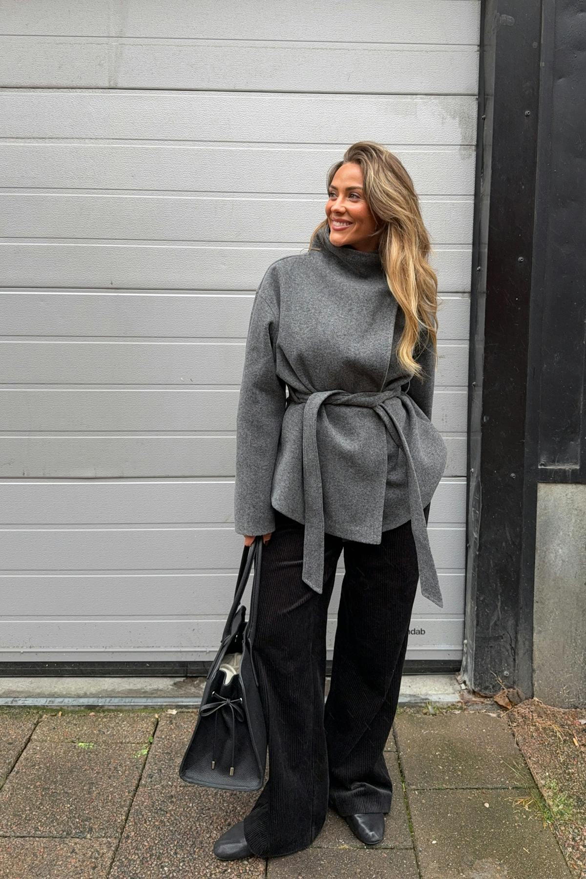 High neck short jacket