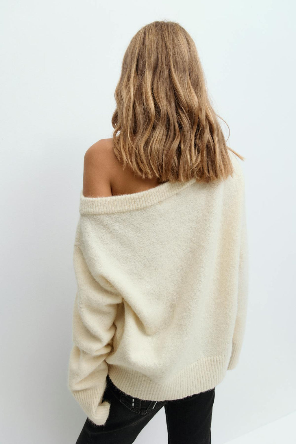 Y oversized knitted sweater
