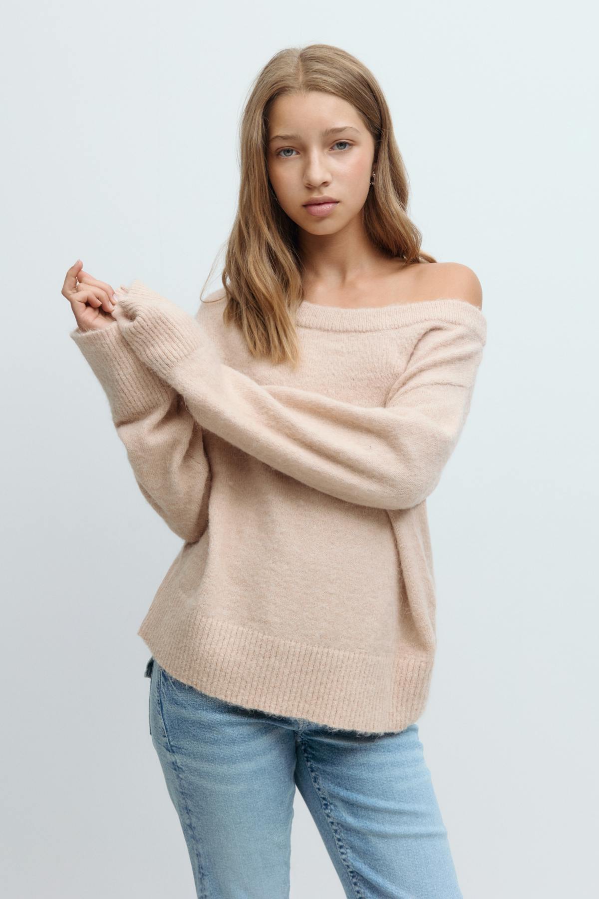 Y oversized knitted sweater
