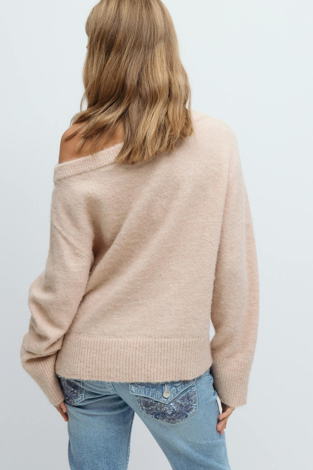 Y oversized knitted sweater