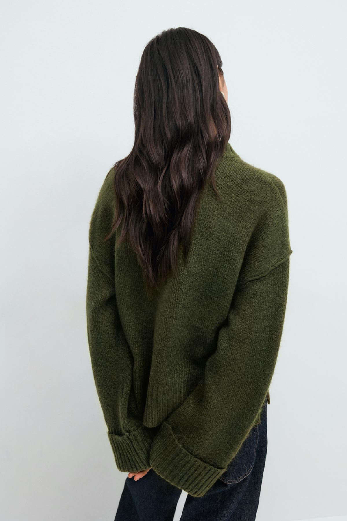 Folded sleeve knitted sweater