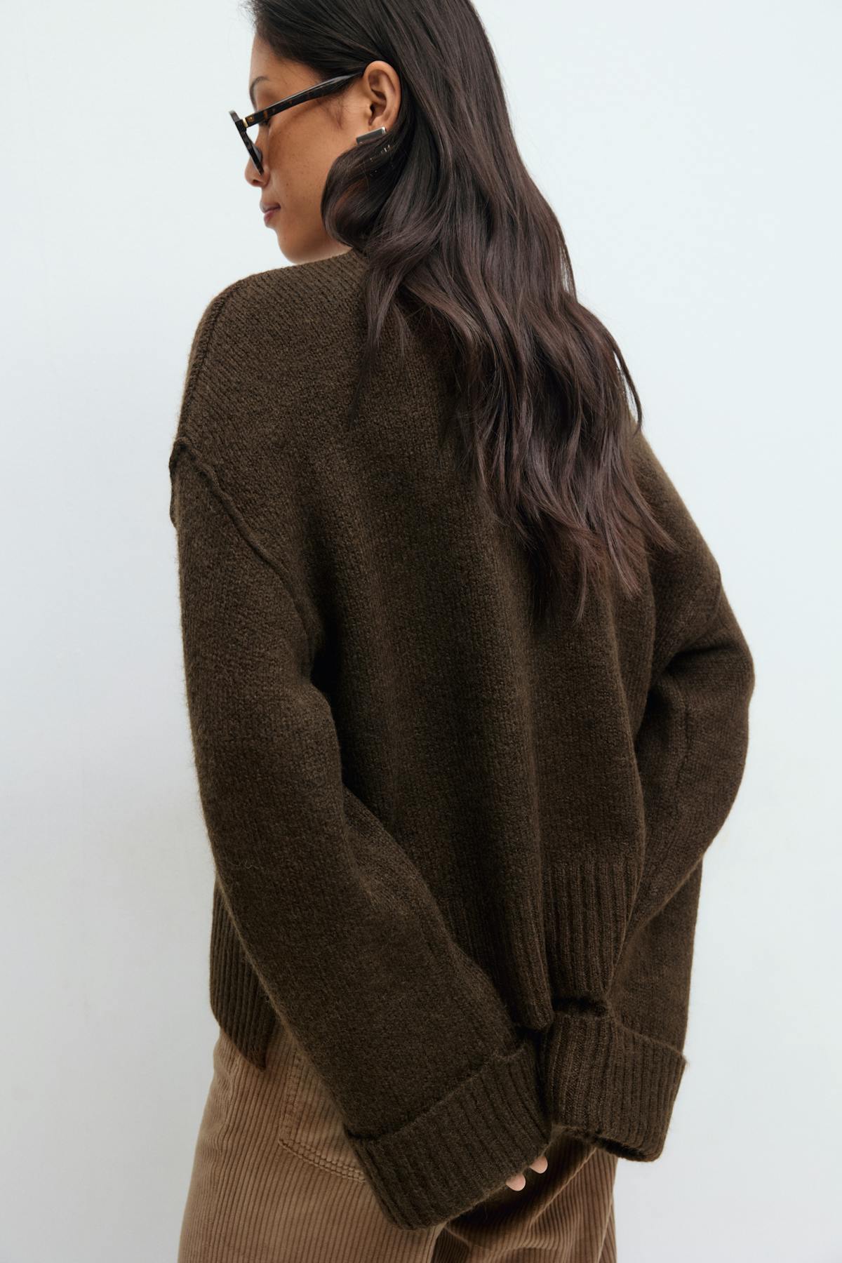 Folded sleeve knitted sweater