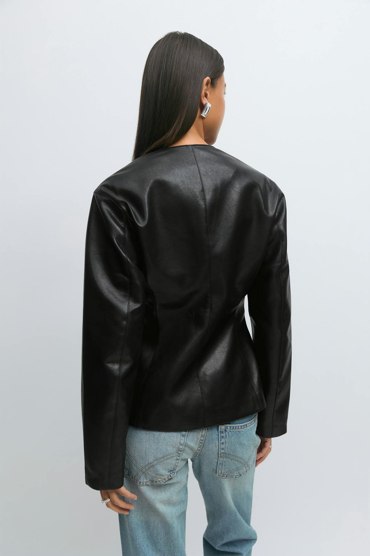 Sculpted pu blazer