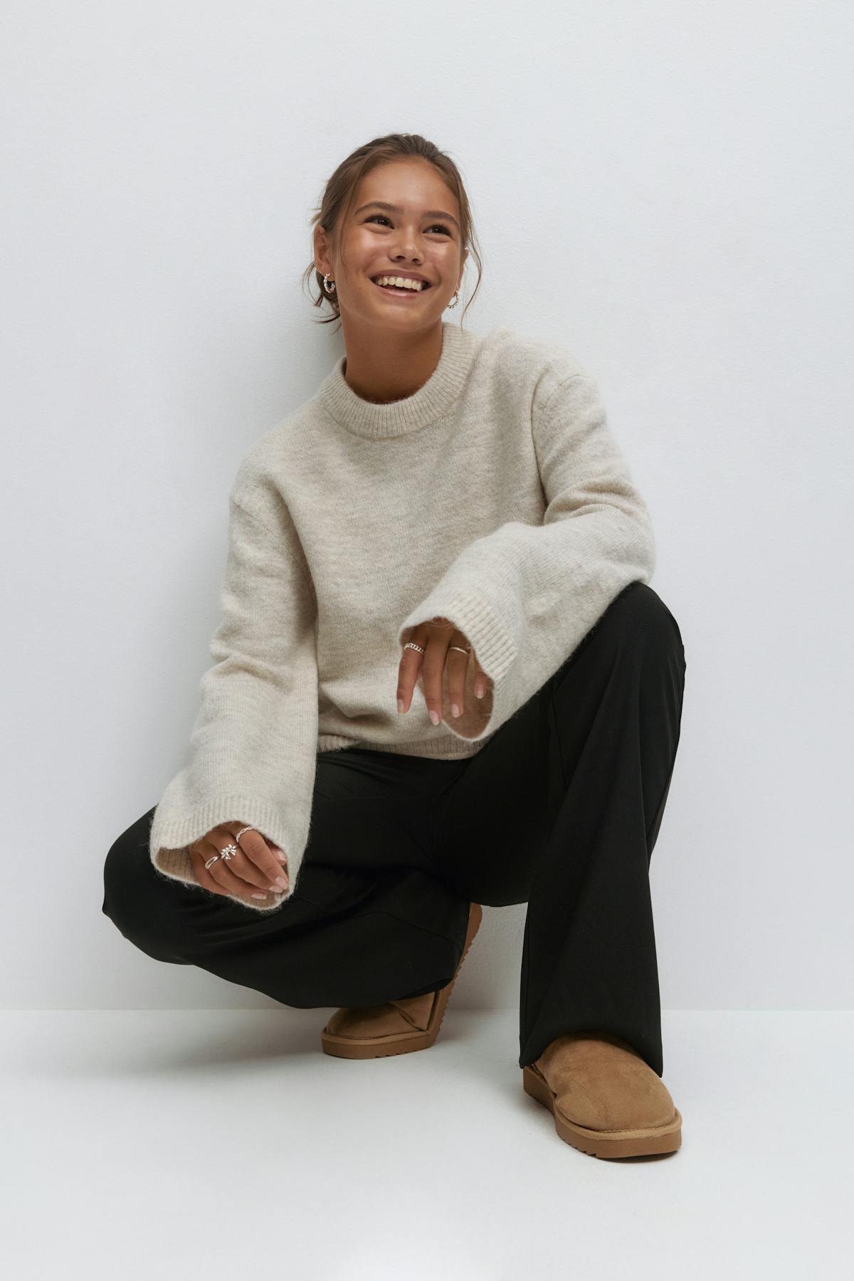 Y oversized knitted sweater