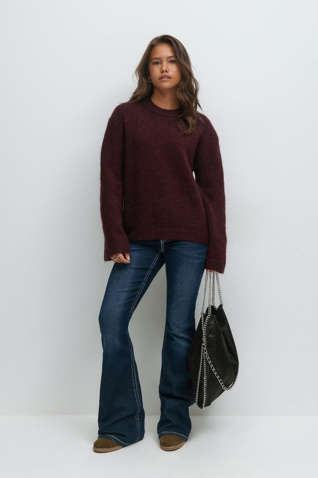 Y oversized knitted sweater