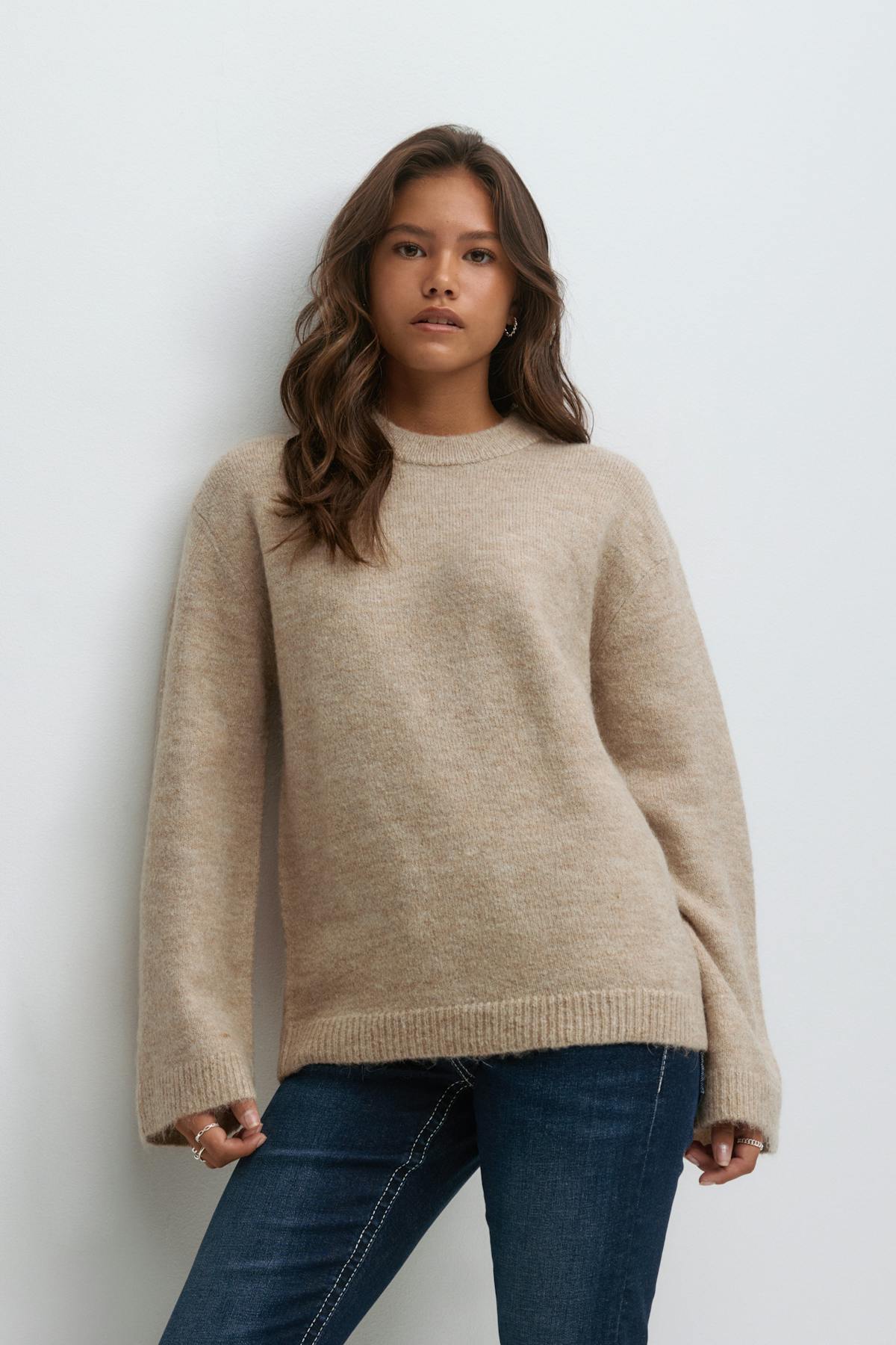 Y oversized knitted sweater
