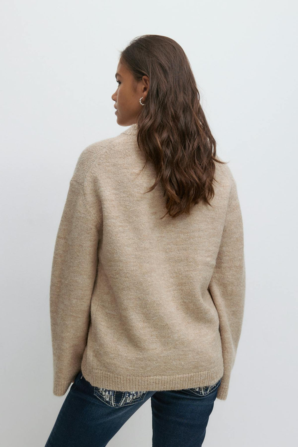 Y oversized knitted sweater