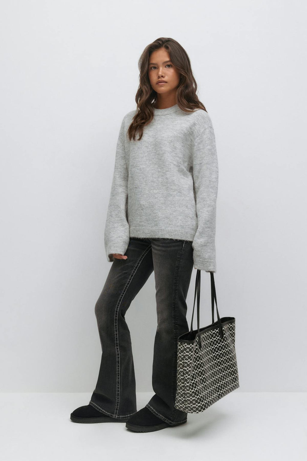 Y oversized knitted sweater