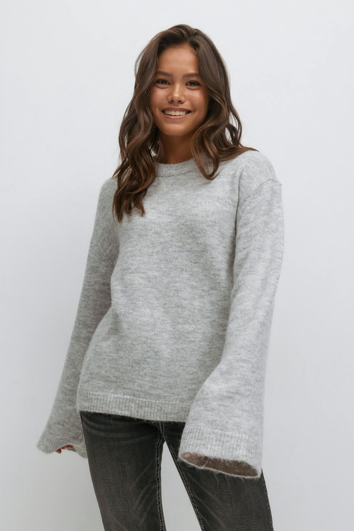 Y oversized knitted sweater