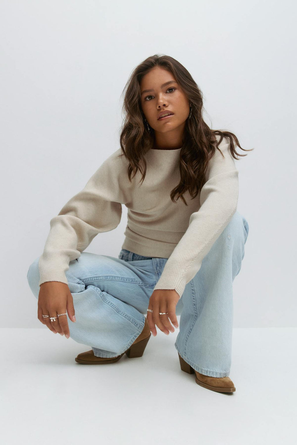 Y soft knitted sweater