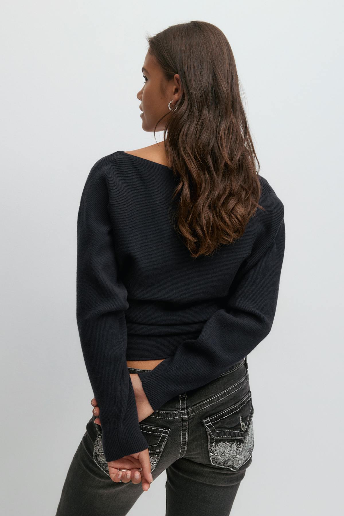 Y soft knitted sweater