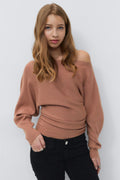Y soft knitted sweater