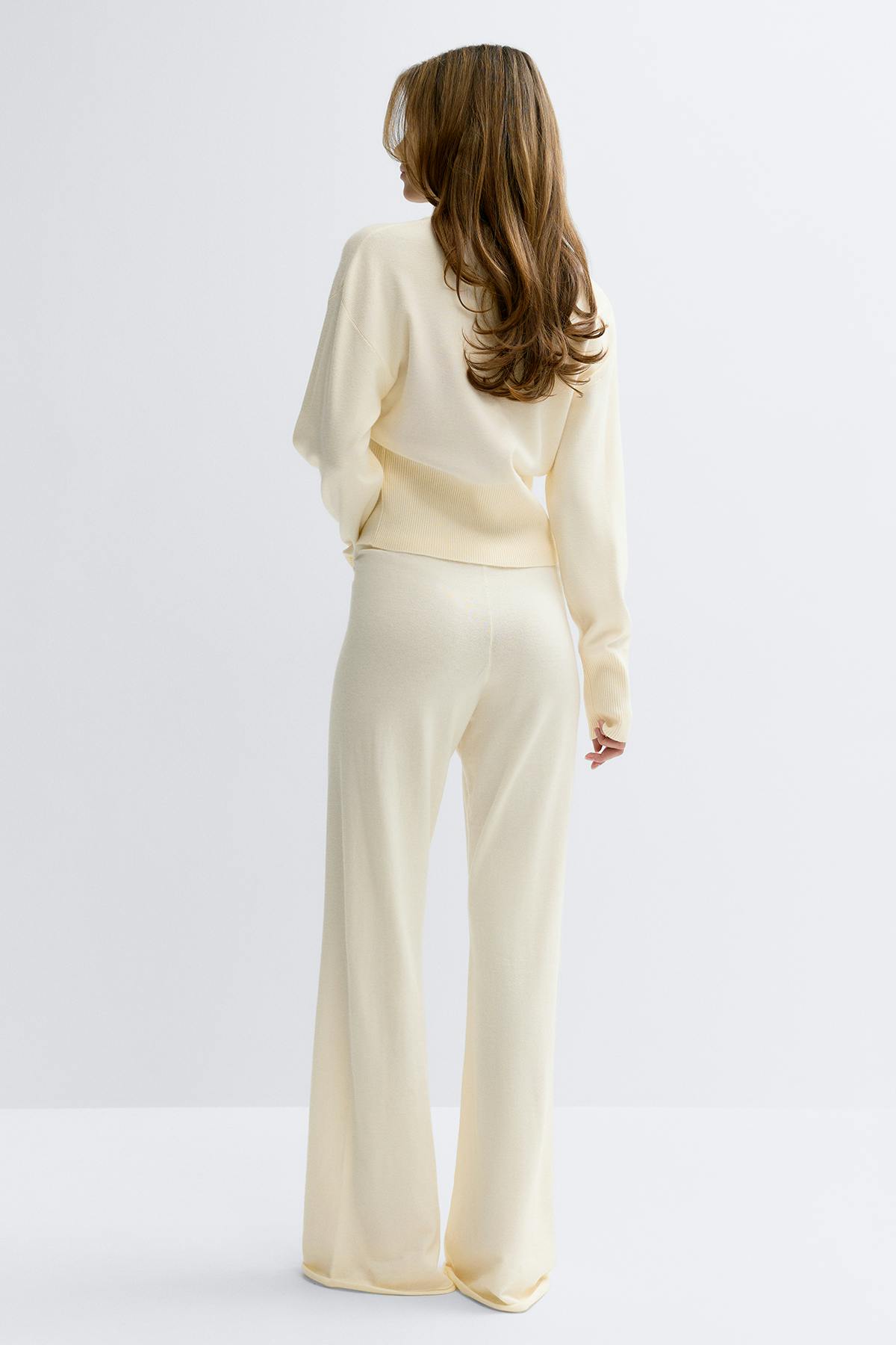 Knitted trousers