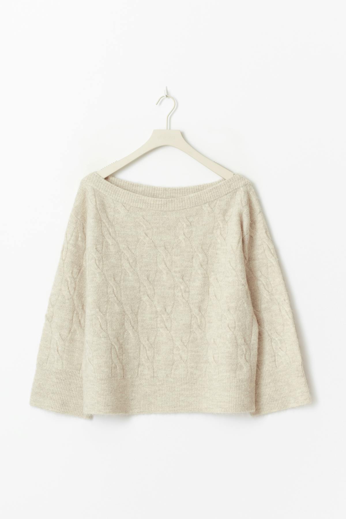 14+ cable knitted sweater
