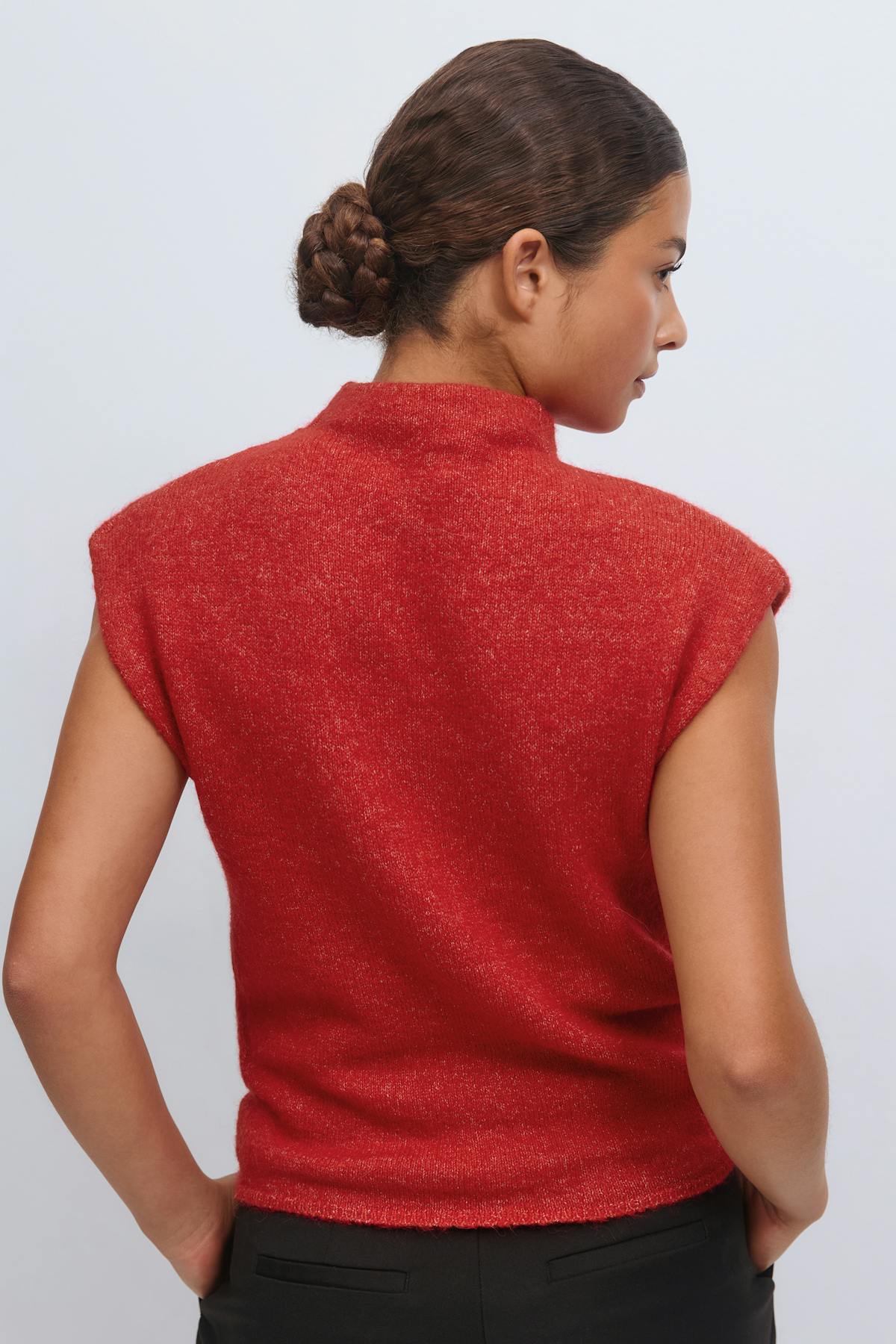 Funnel neck knitted top