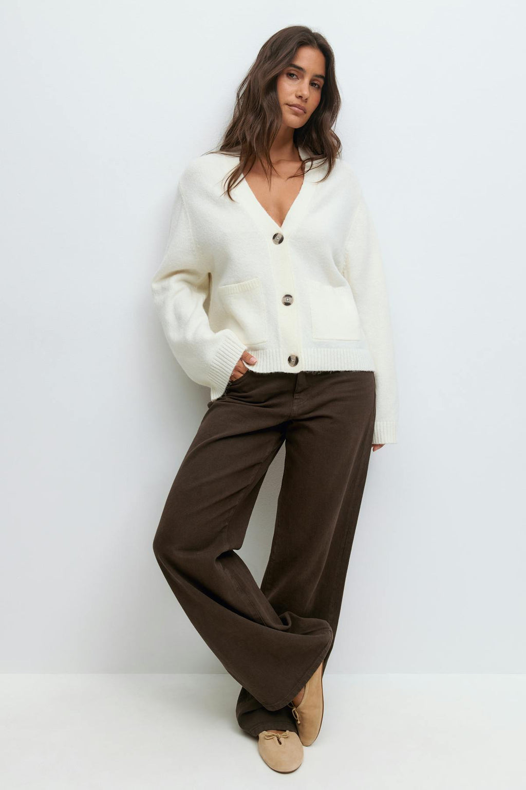 Knitted pocket cardigan