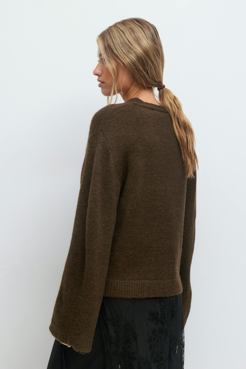 Knitted pocket cardigan