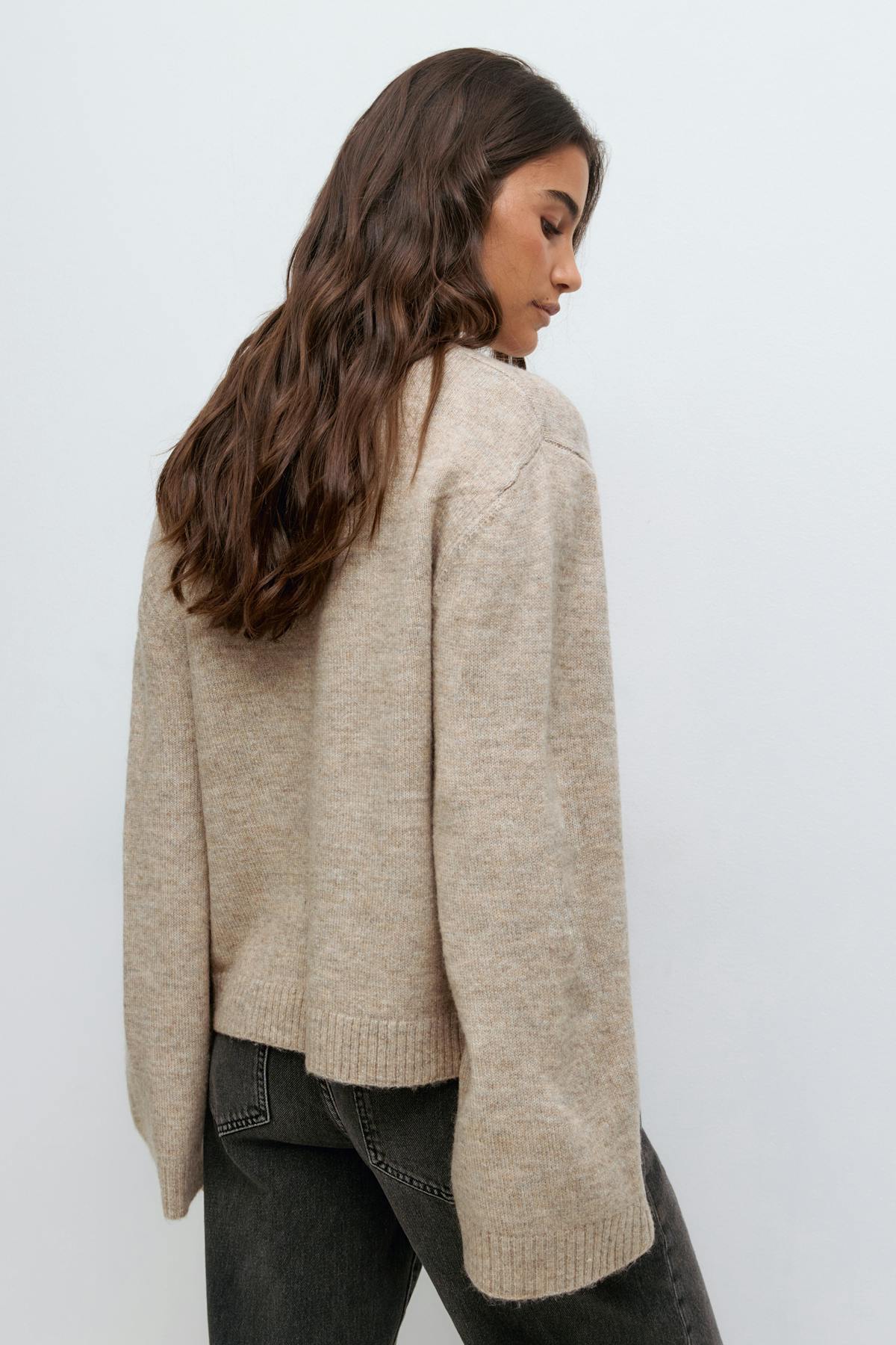 Knitted pocket cardigan