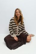 Knitted pocket cardigan