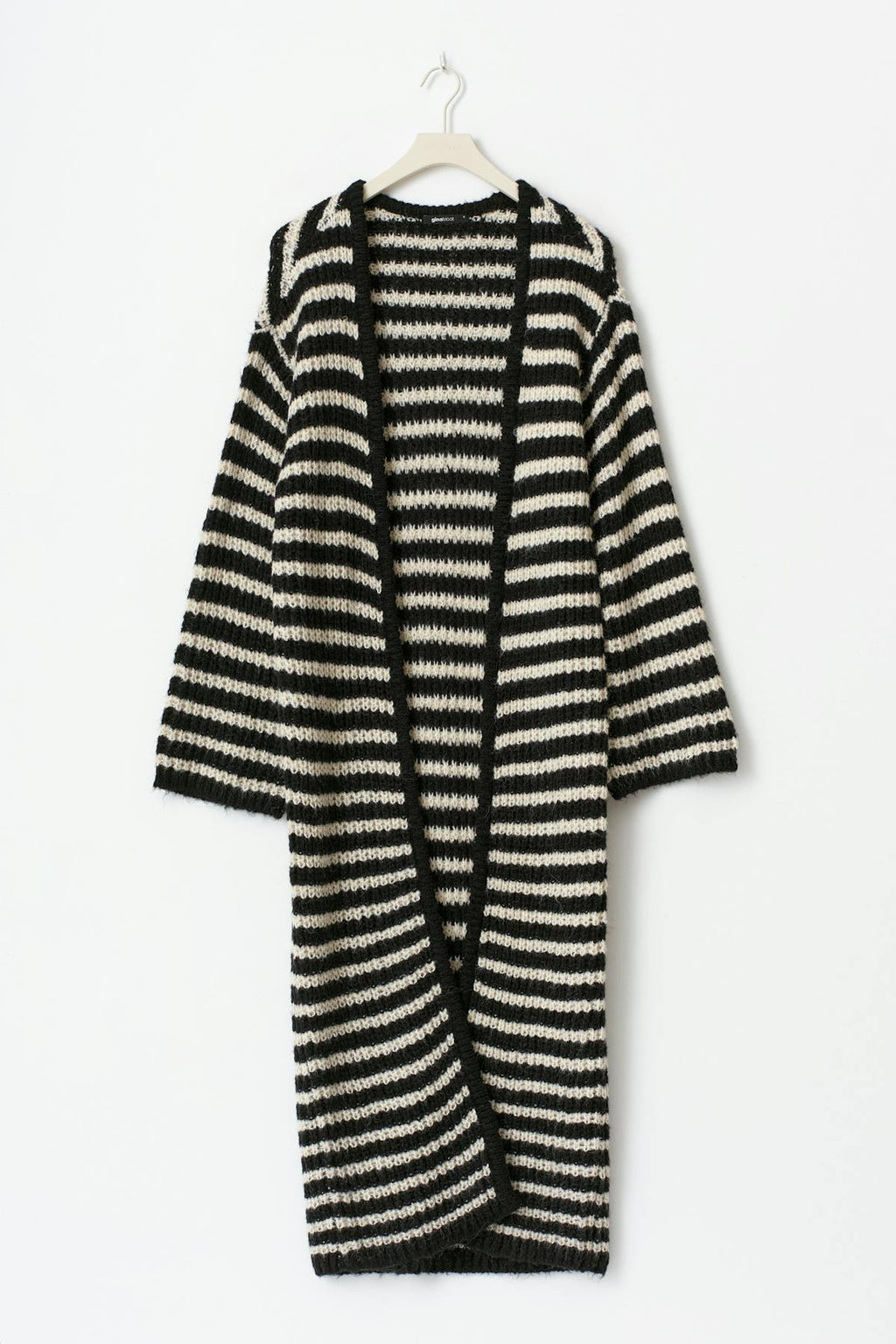 Long knitted cardigan