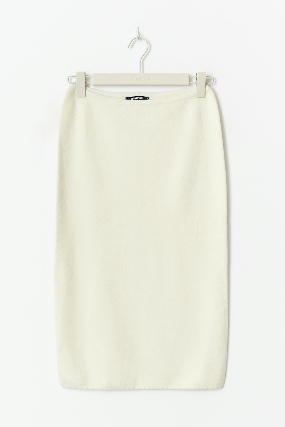 Knitted pencil skirt
