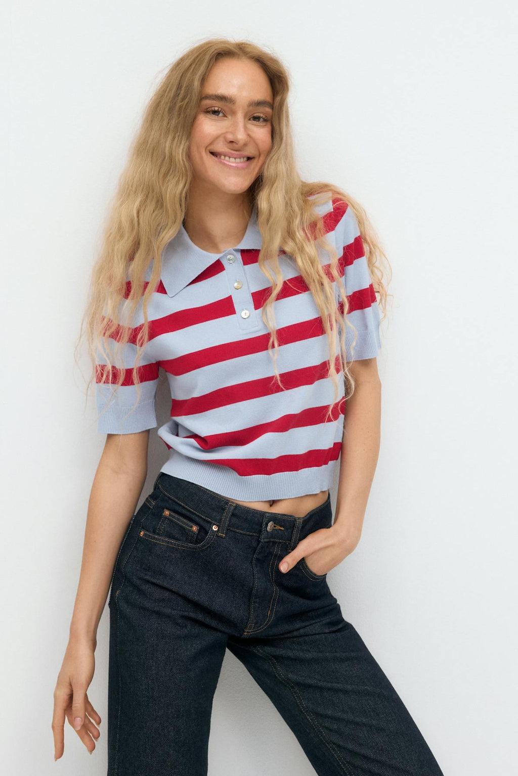 Short sleeve knit collar top