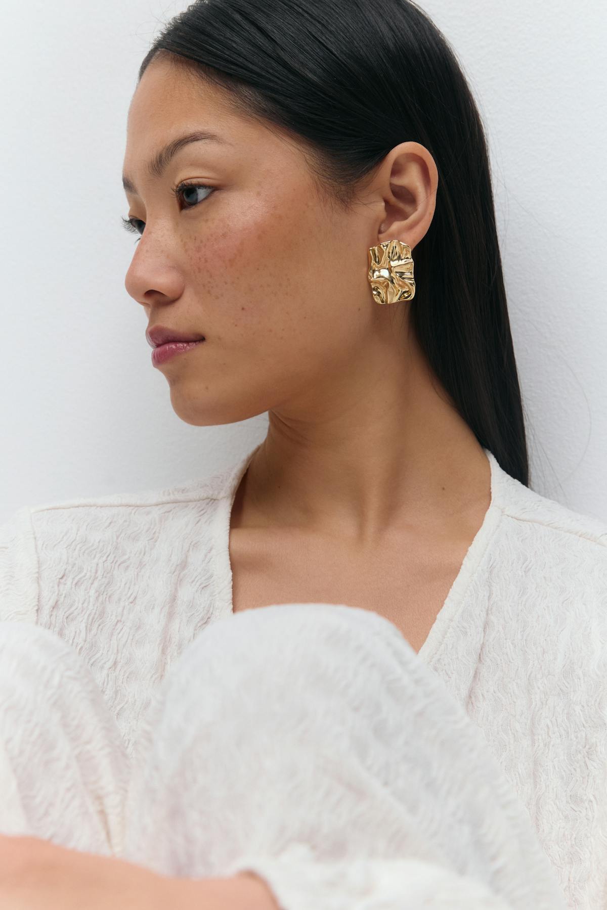 Crinkled earrings