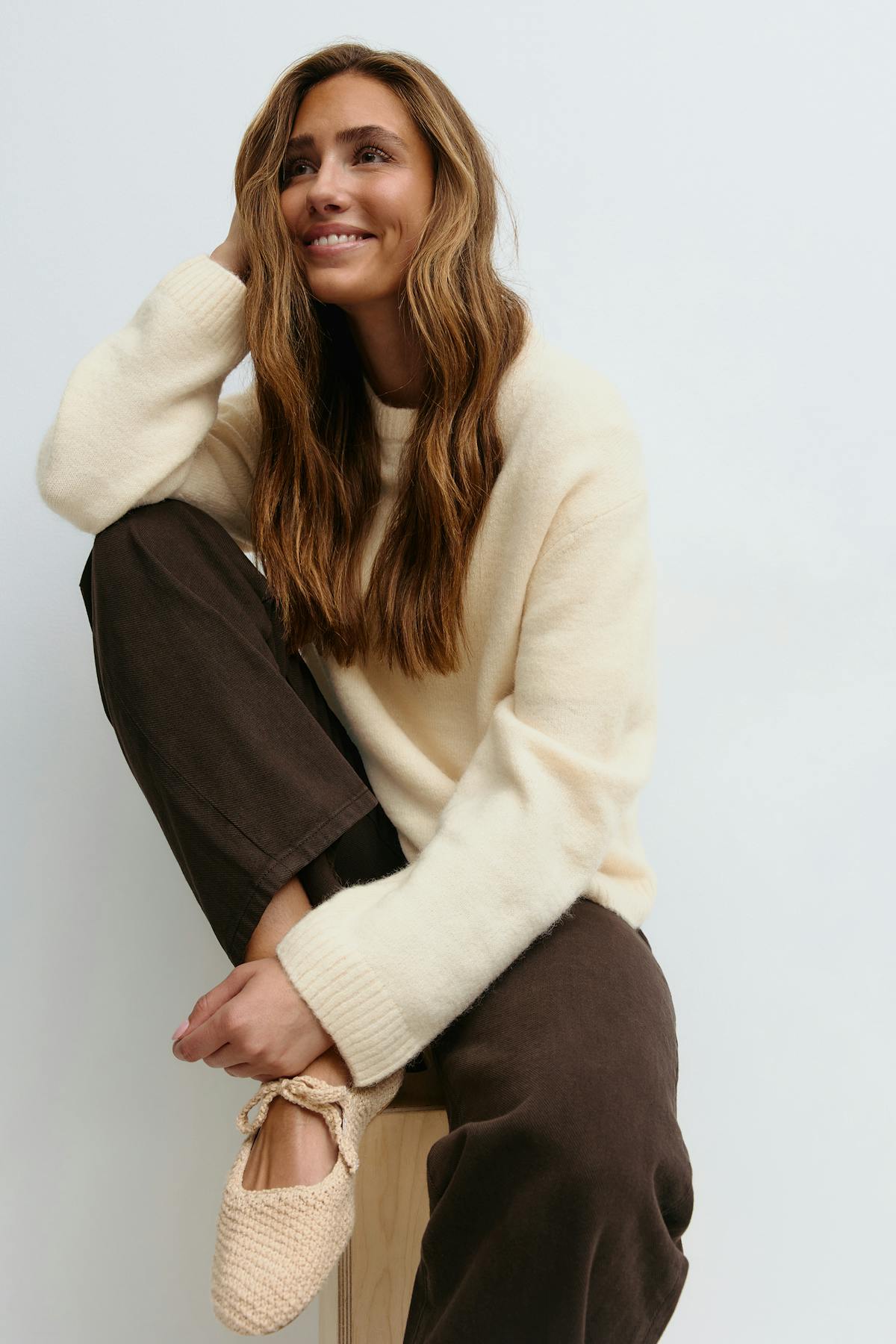 Crew neck knitted sweater