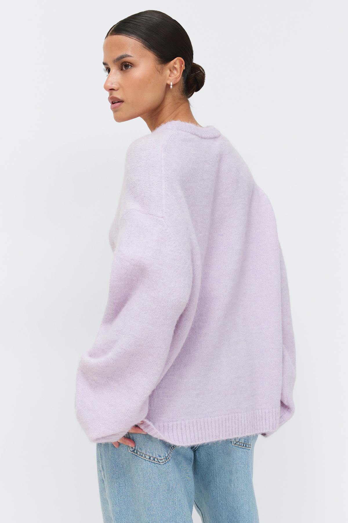 Crew neck knitted sweater