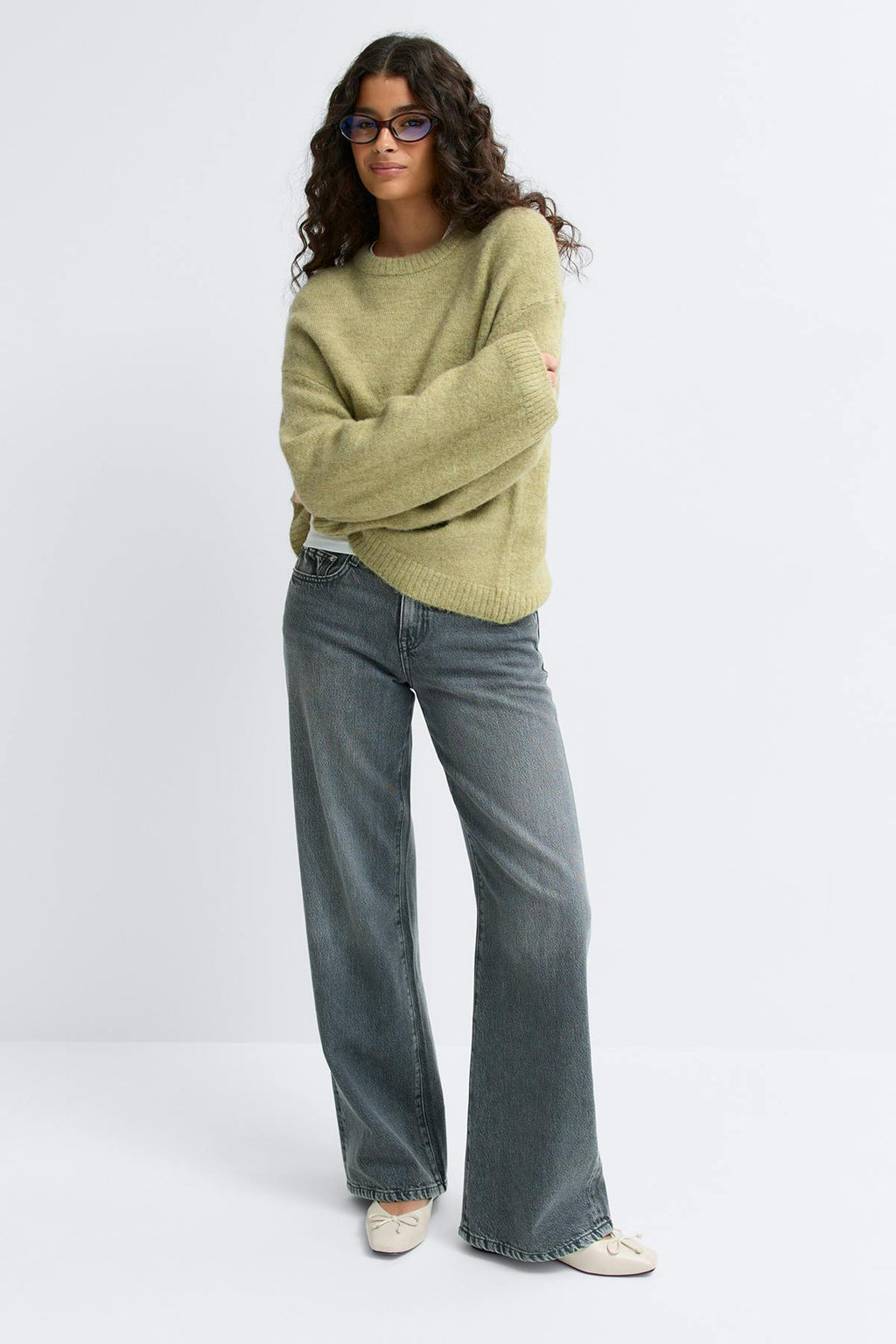 Crew neck knitted sweater