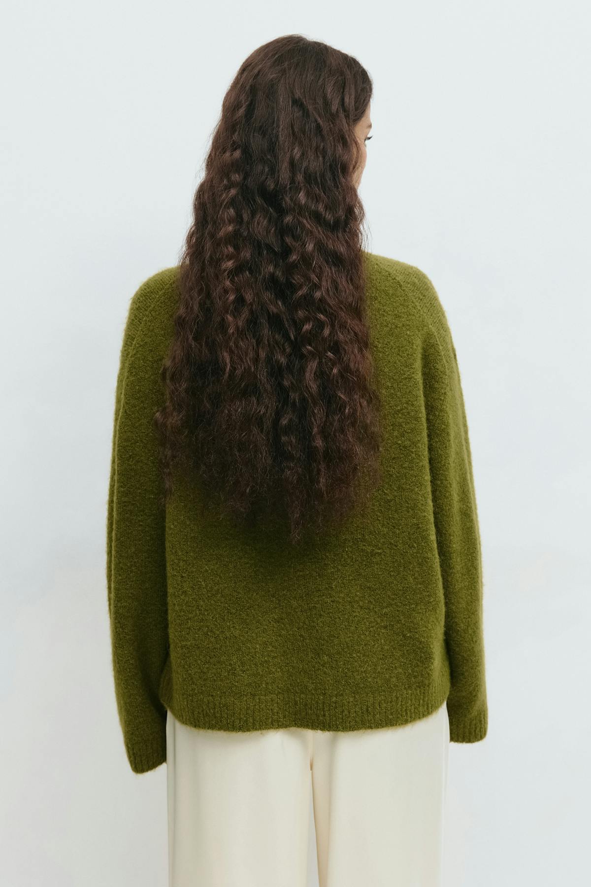 Crew neck knitted sweater