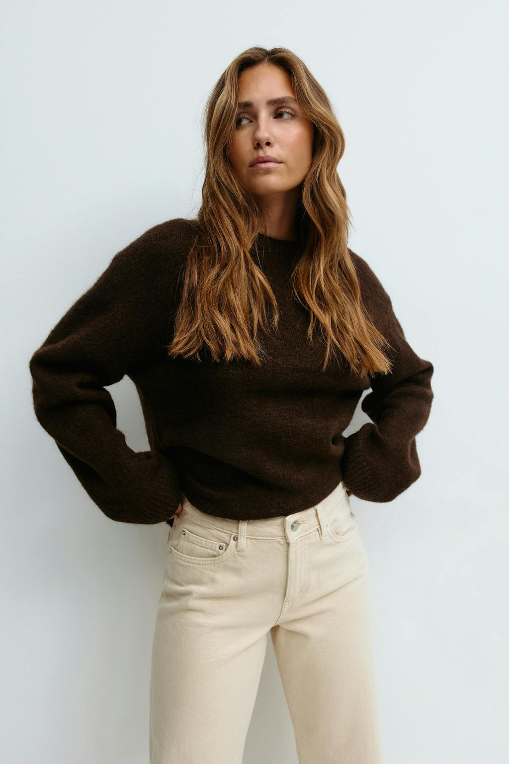 Crew neck knitted sweater