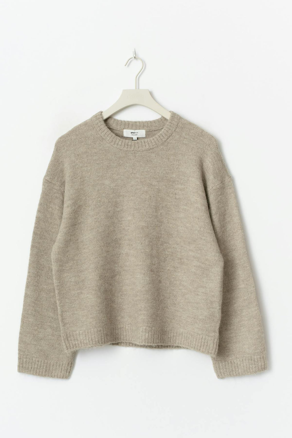 Crew neck knitted sweater