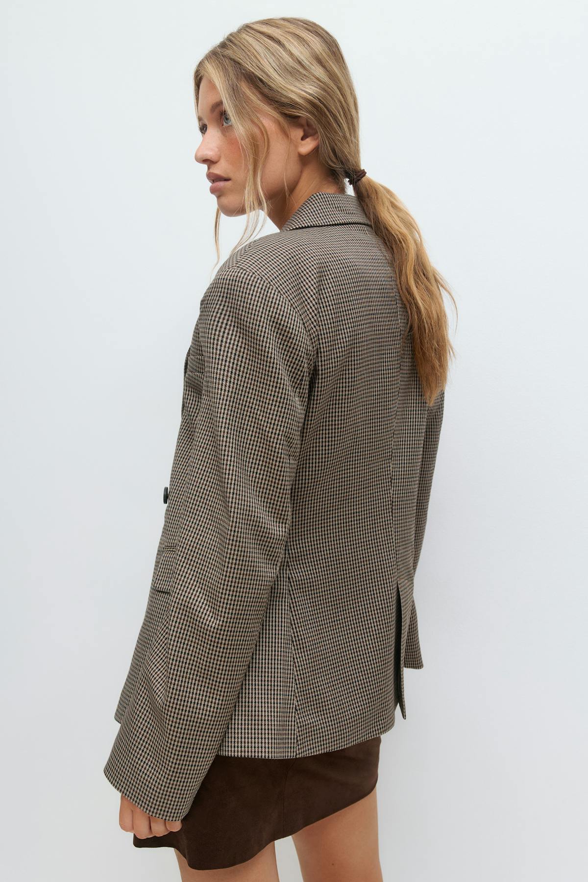 Shaped blazer