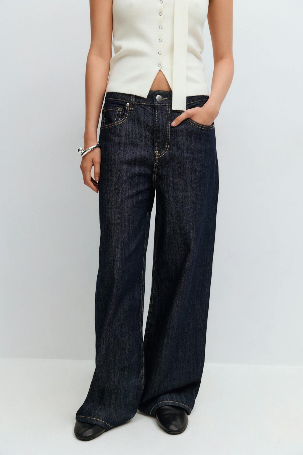 Buckle baggy jeans