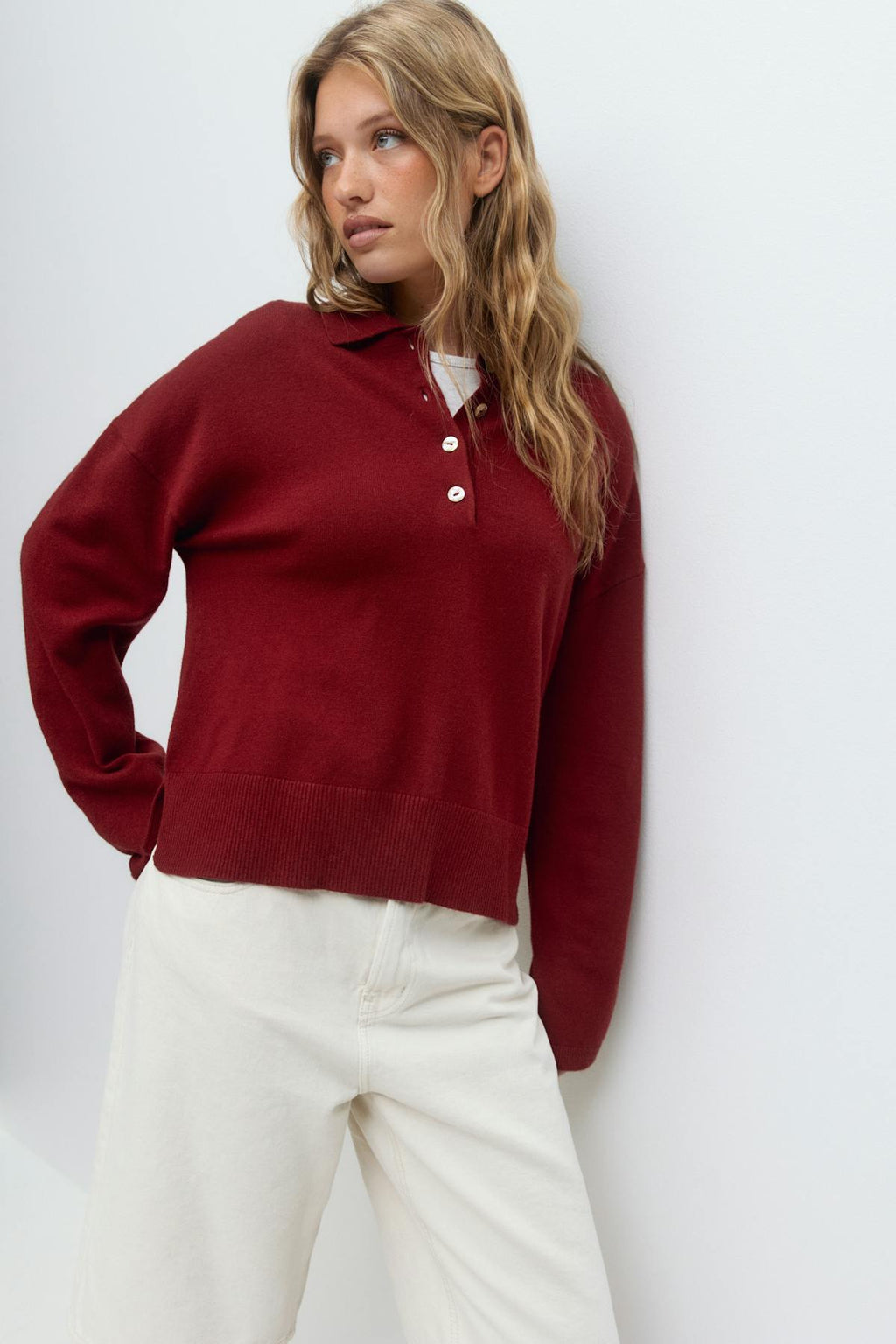 Knitted collar sweater