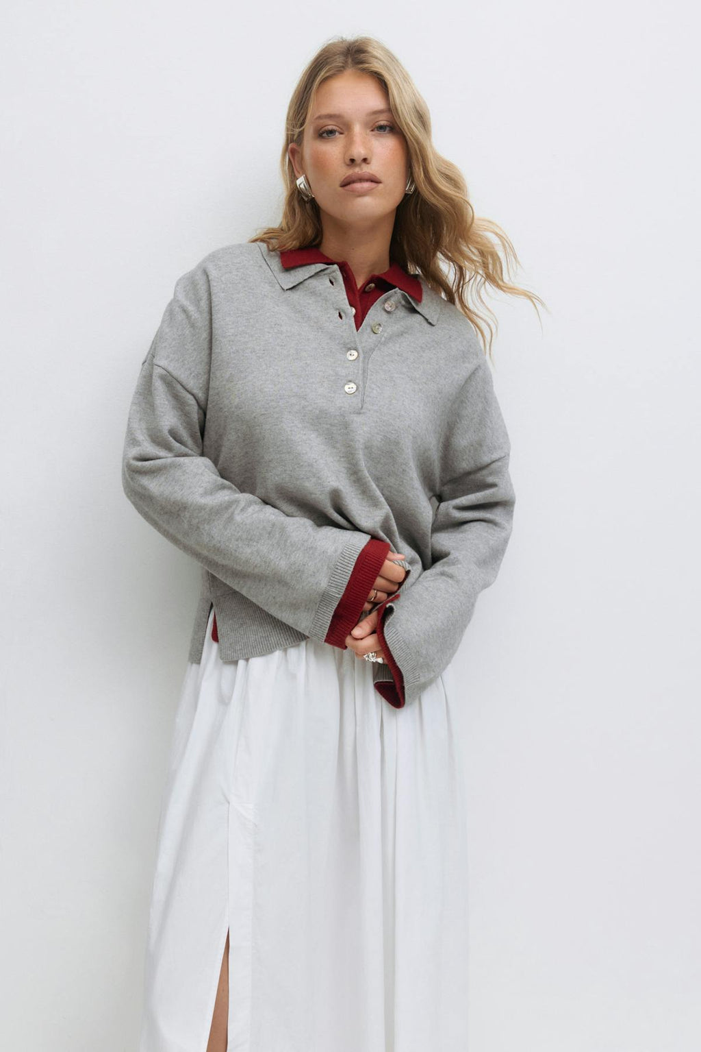 Knitted collar sweater