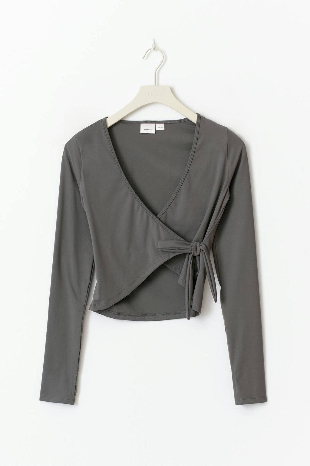 Y sporty wrap top