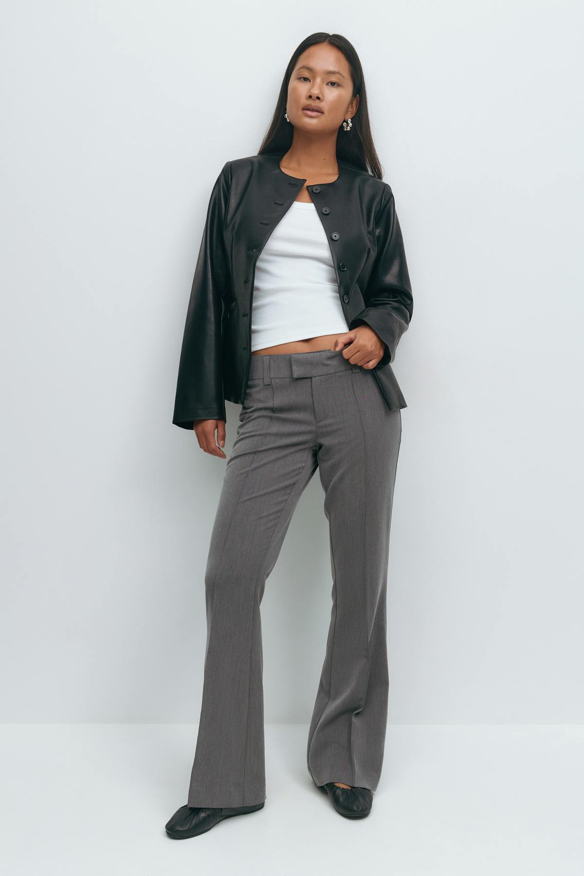 Low waist bootcut trousers
